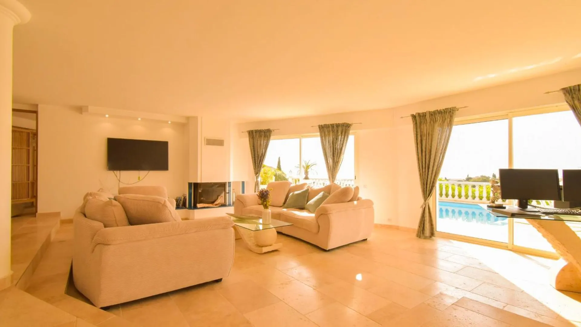 Lei Sambro Villa Saint Aygulf 0*,